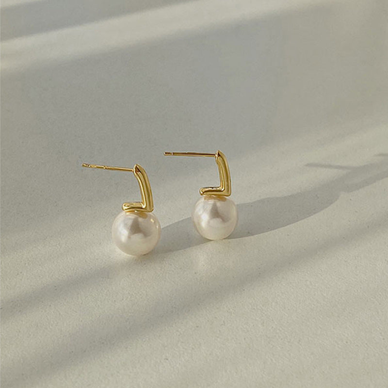 Delicate Artisan Pearl Earring