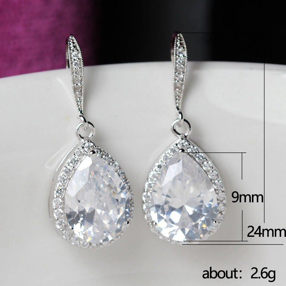 Charming Earring for Any Occasion