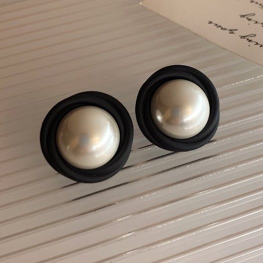 Vintage Handmade Pearl Earring