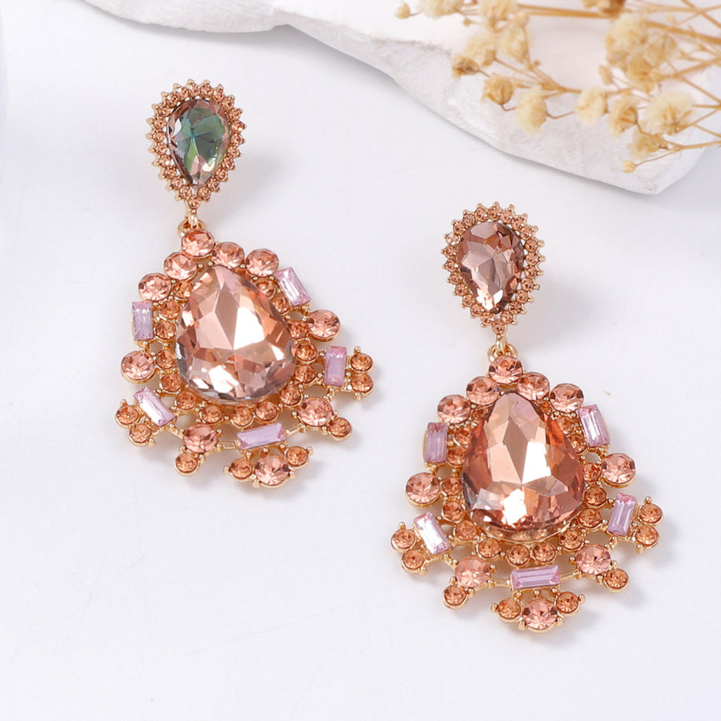 Charming Earring for Any Occasion