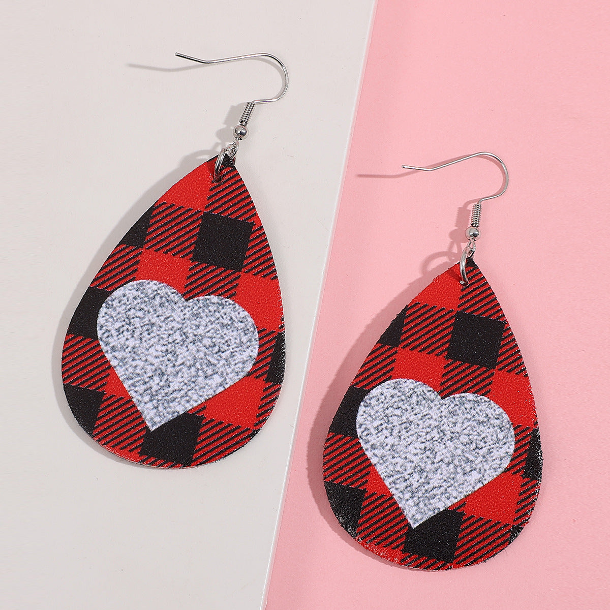 Charming Silver Earring for Any Occasion
