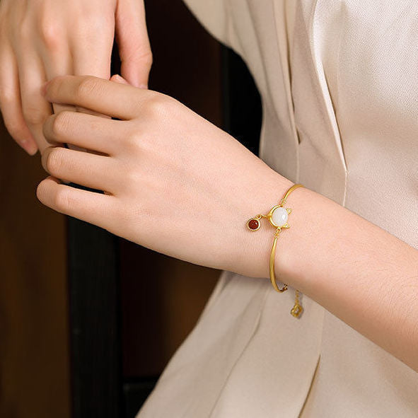 Romantic Bracelet for Special Moments