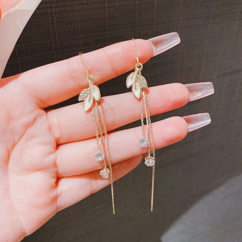 Charming Earring for Any Occasion