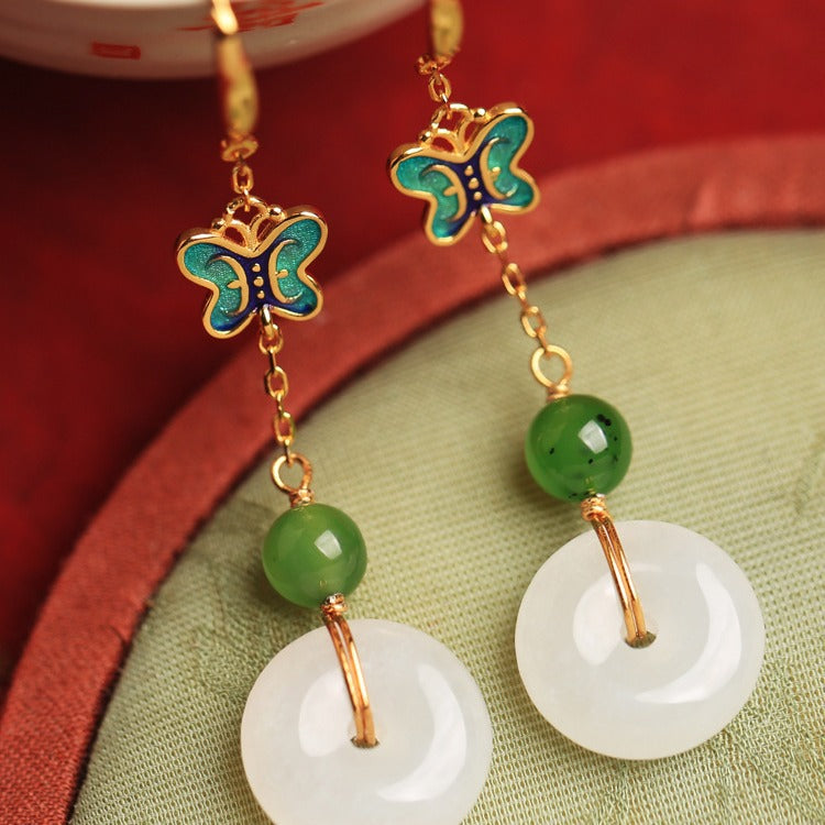 Beautiful Silver Earring with Unique Style