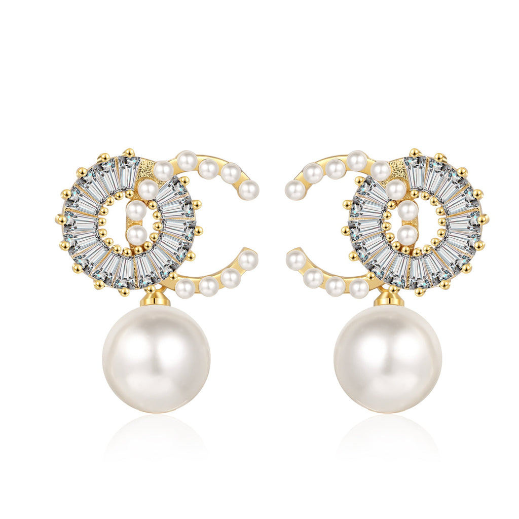Classic Silver Earring with Timeless Appeal