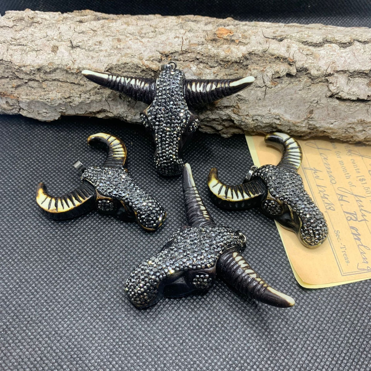 Beautiful Pendant with Unique Style