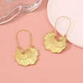 Classic Gold Earring with Timeless Appeal