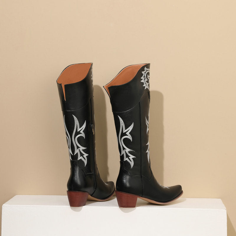 Chic Orthopedic Boots with Unique Design