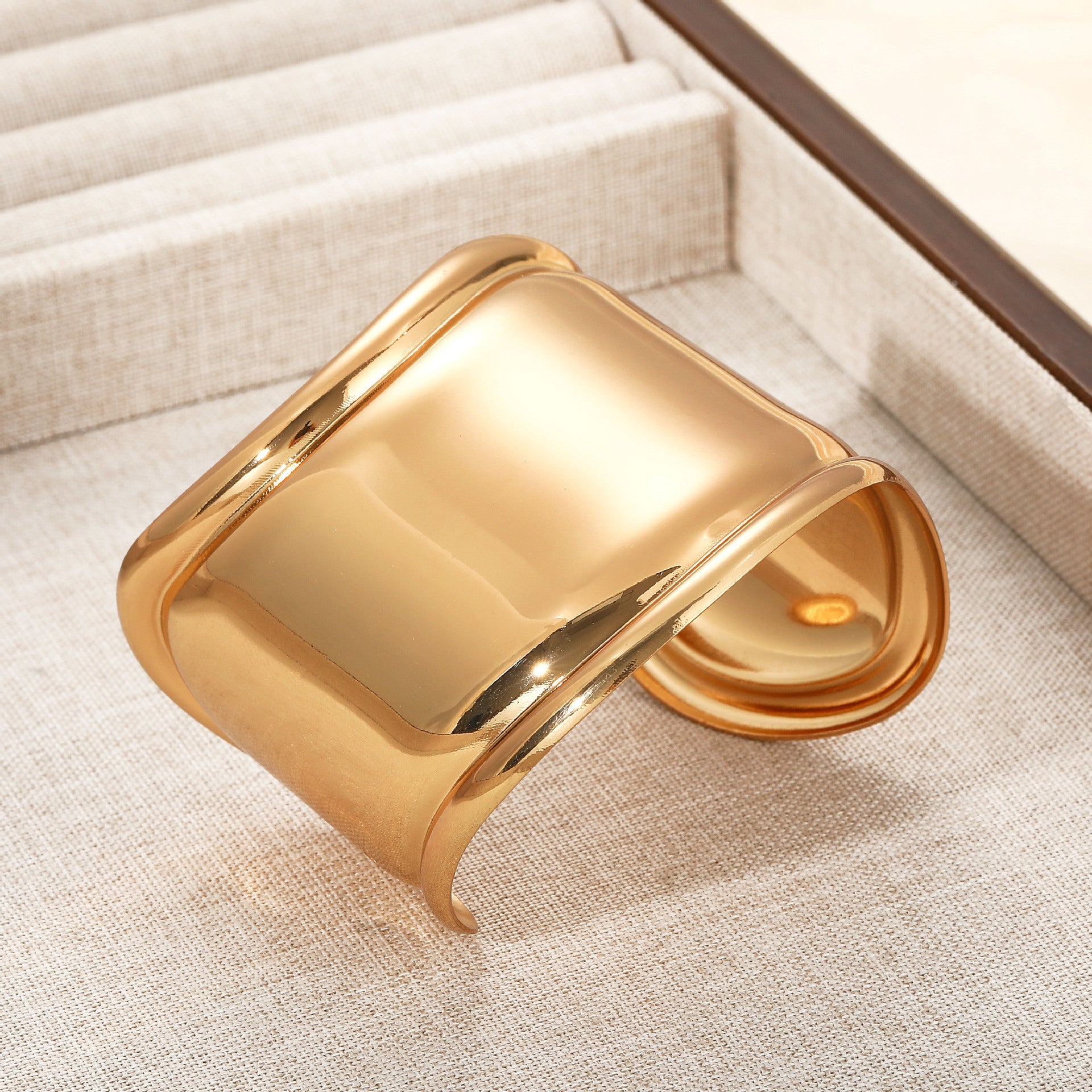 Elegant Piece for Every Occasion