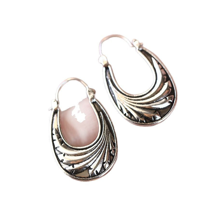 Charming Earring for Any Occasion