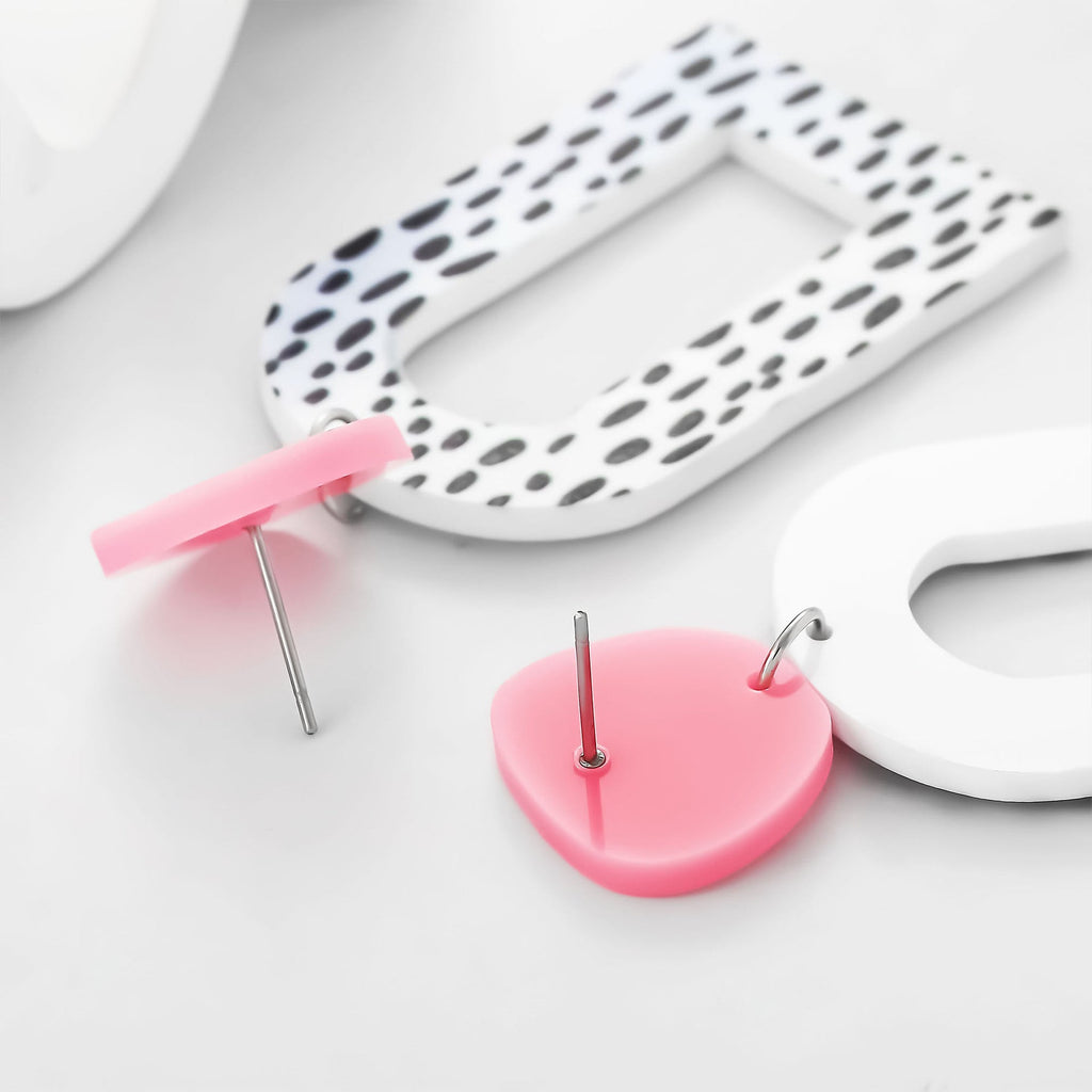 Classic Earring with Timeless Appeal