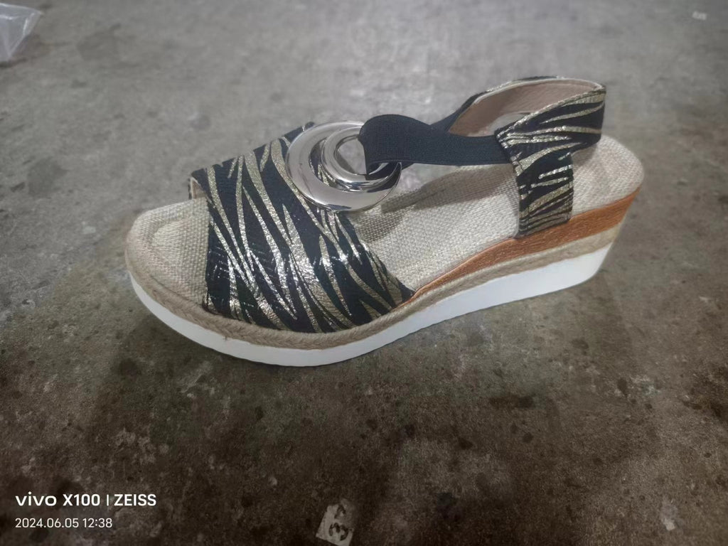 Chic Orthopedic Sandals with Unique Design