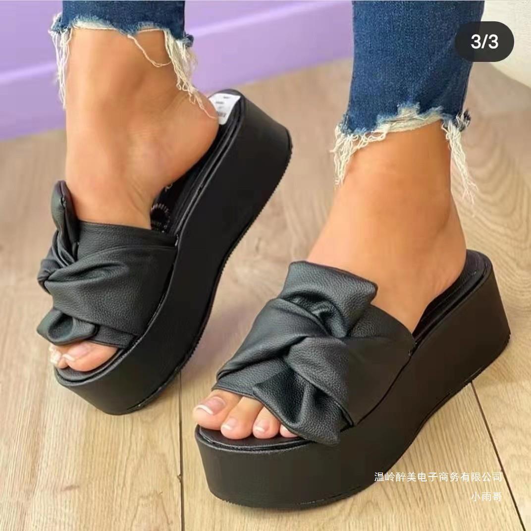 Beautifully Crafted Orthopedic Sandals