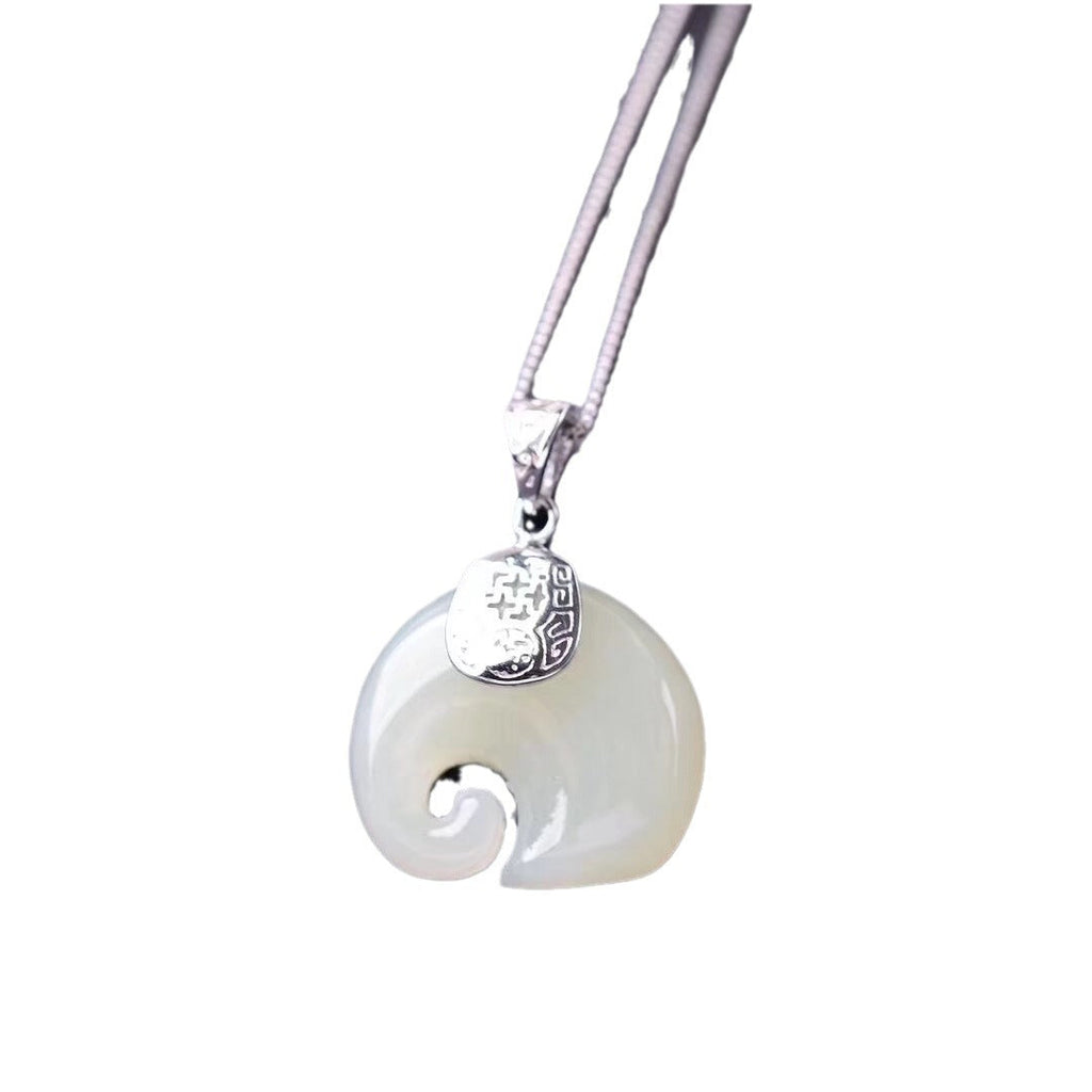 Romantic Silver Necklace for Special Moments