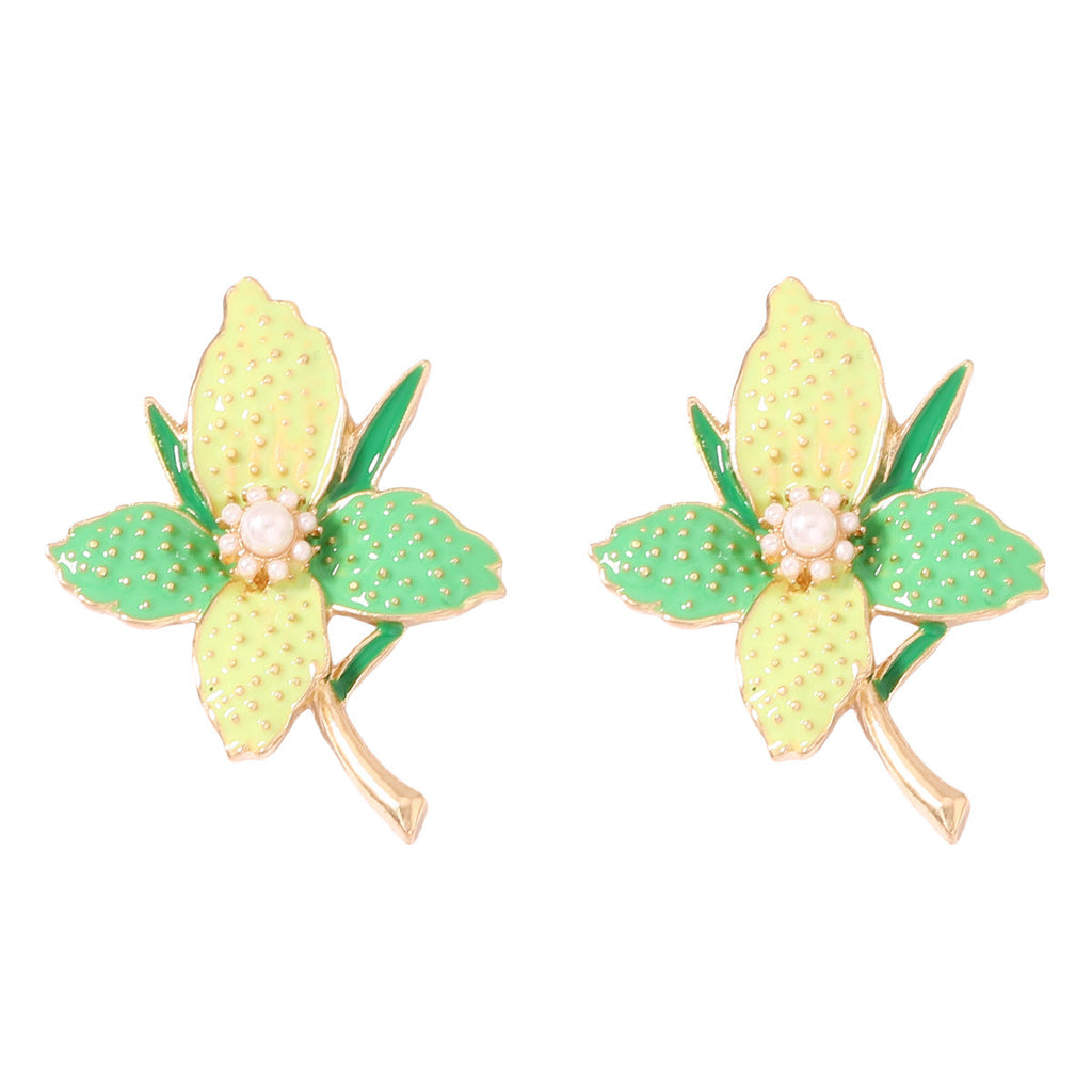 Classic Earring with Timeless Appeal