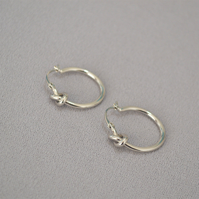 Romantic Gold Earring for Special Moments