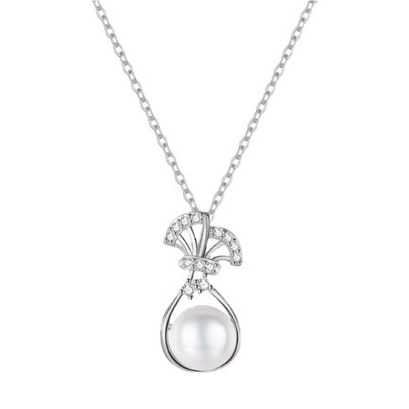 Stunning Pearl Necklace for Daily Wear