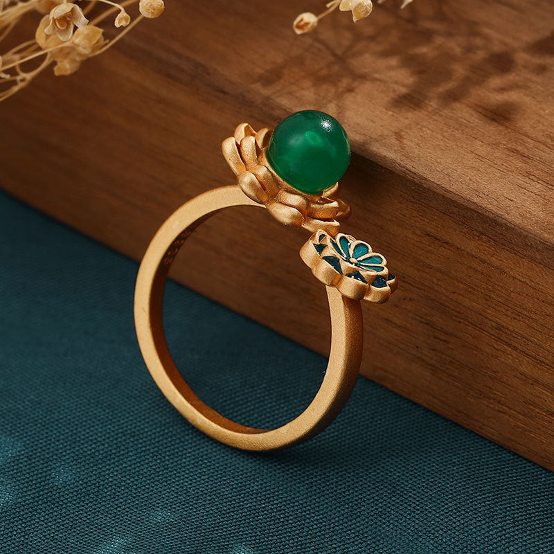 Romantic Gold Ring for Special Moments