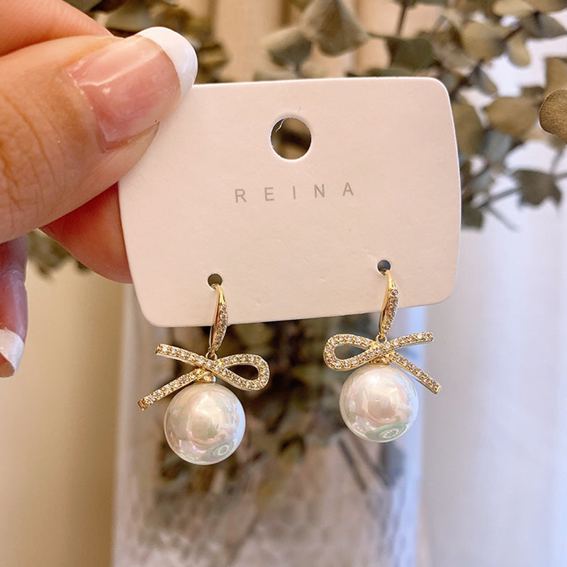Stunning Pearl Earring for Daily Wear