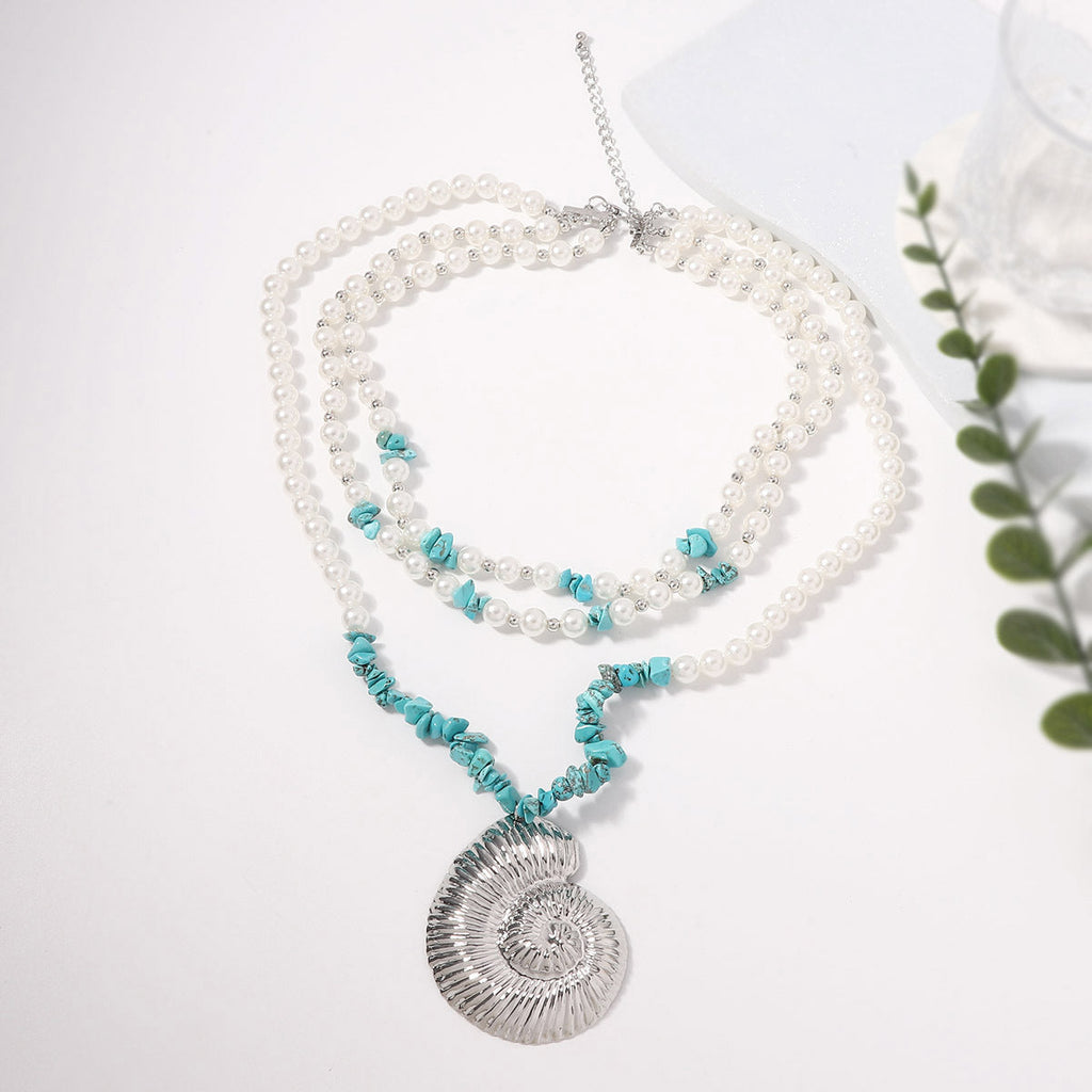 Classic Pearl Necklace with Timeless Appeal