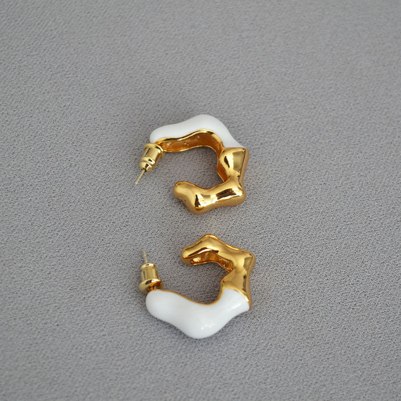 Elegant Gold Earring for Every Occasion