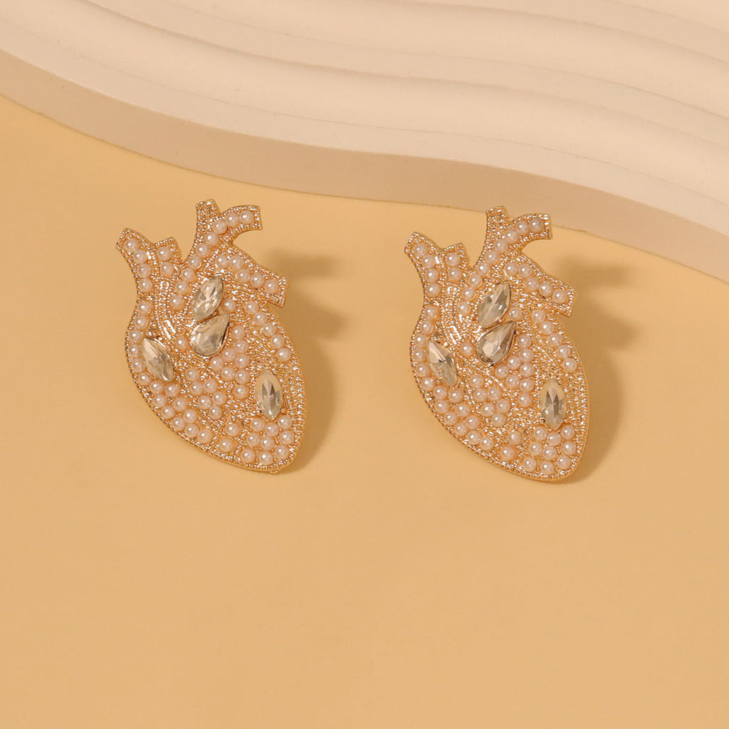 Romantic Pearl Earring for Special Moments