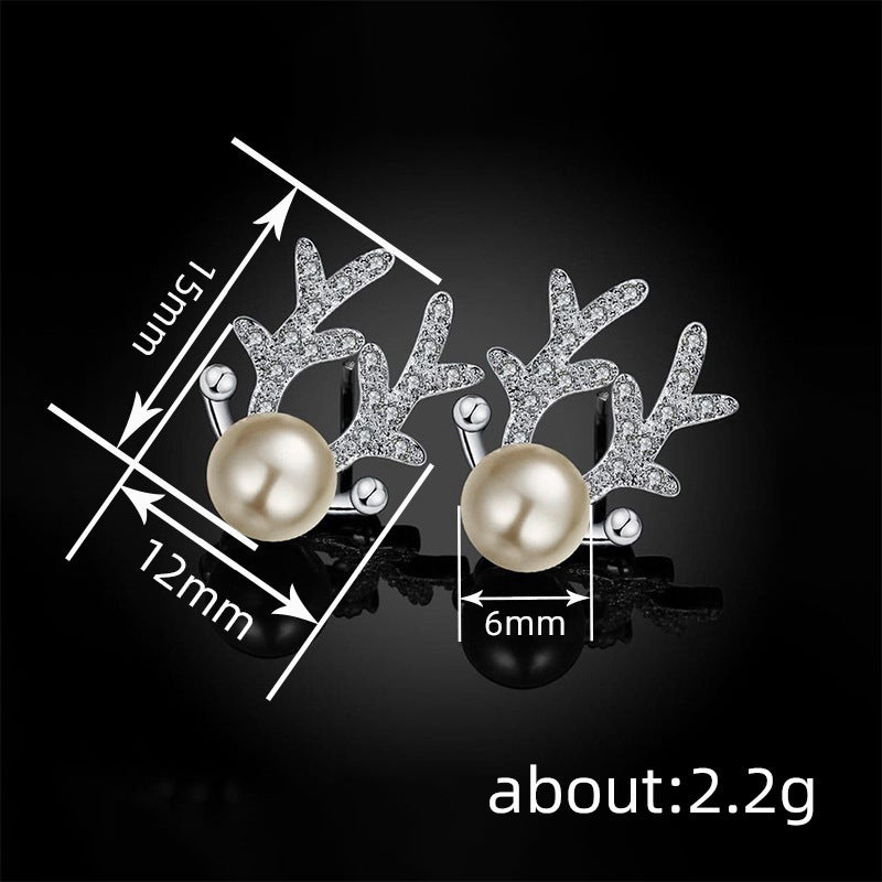 Classic Pearl Earring with Timeless Appeal