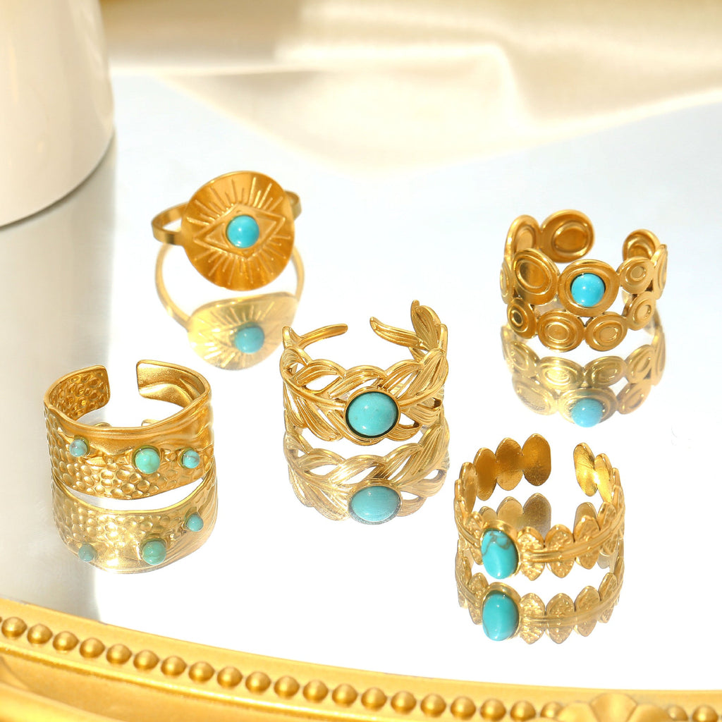 Classic Gold Ring with Timeless Appeal