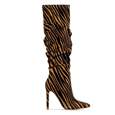 Graceful Orthopedic Boots for Modern Look