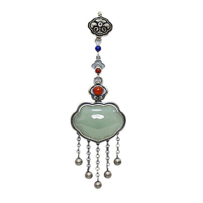 Beautiful Silver Pendant with Unique Style