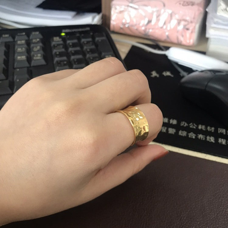 Romantic Gold Ring for Special Moments