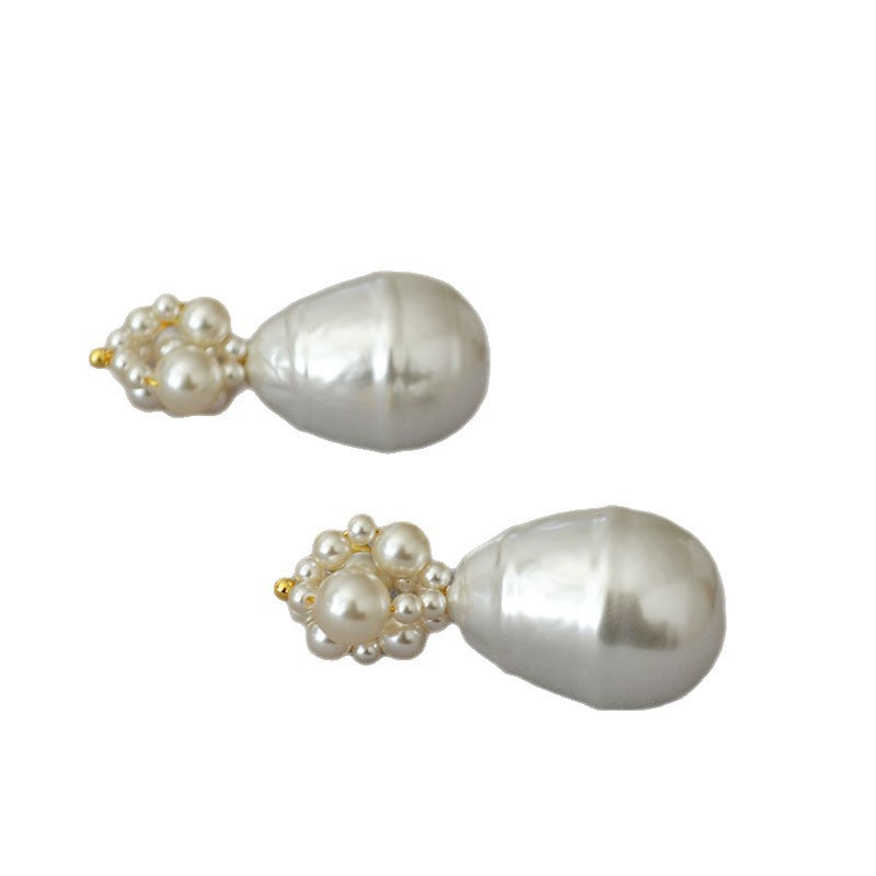Classic Pearl Earring with Timeless Appeal