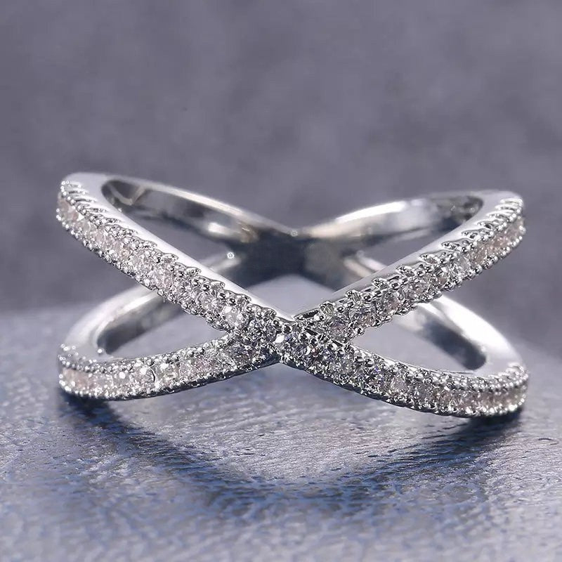 Charming Silver Ring for Any Occasion