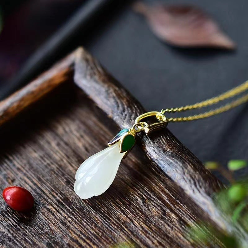 Elegant Silver Necklace for Every Occasion