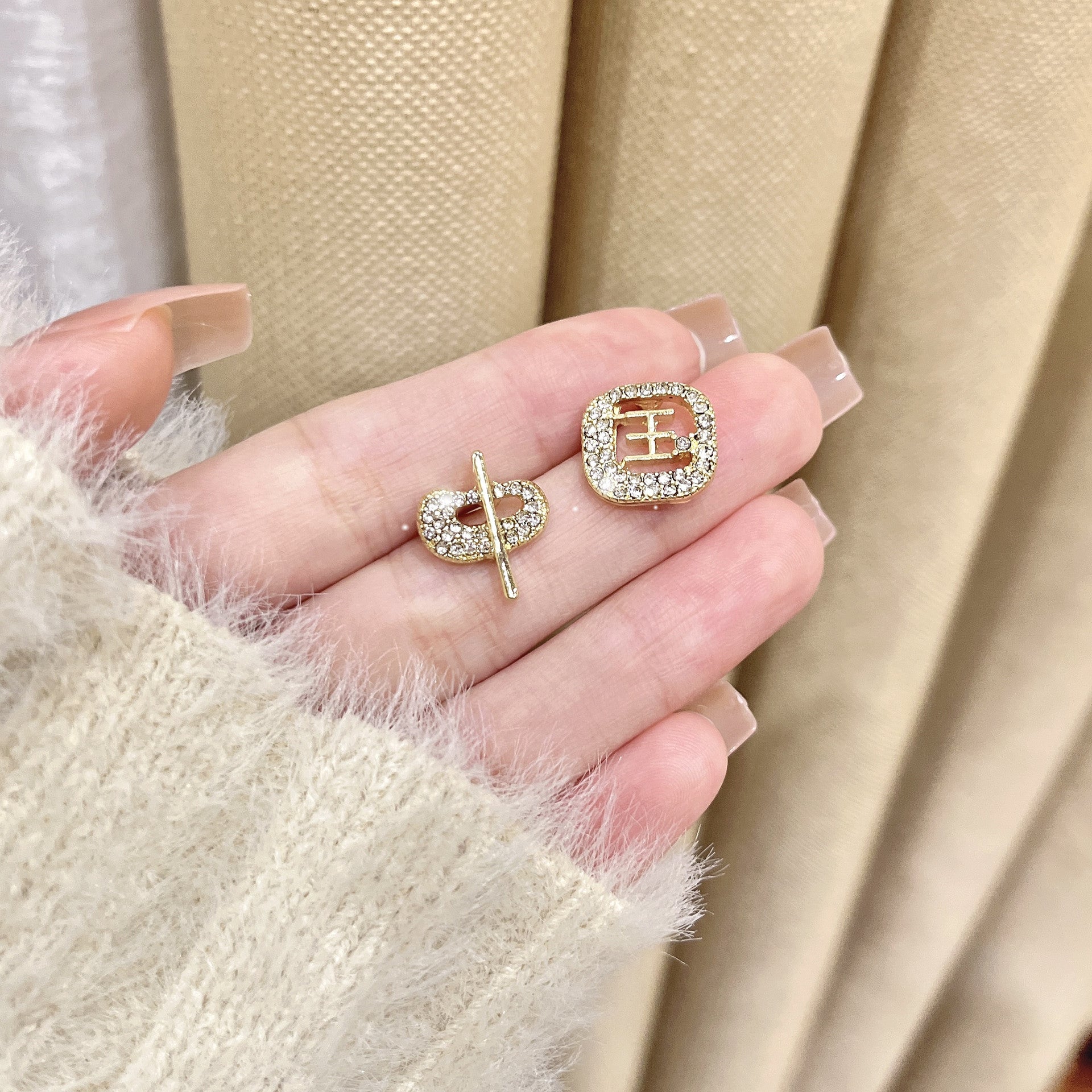 Vintage Handmade Earring