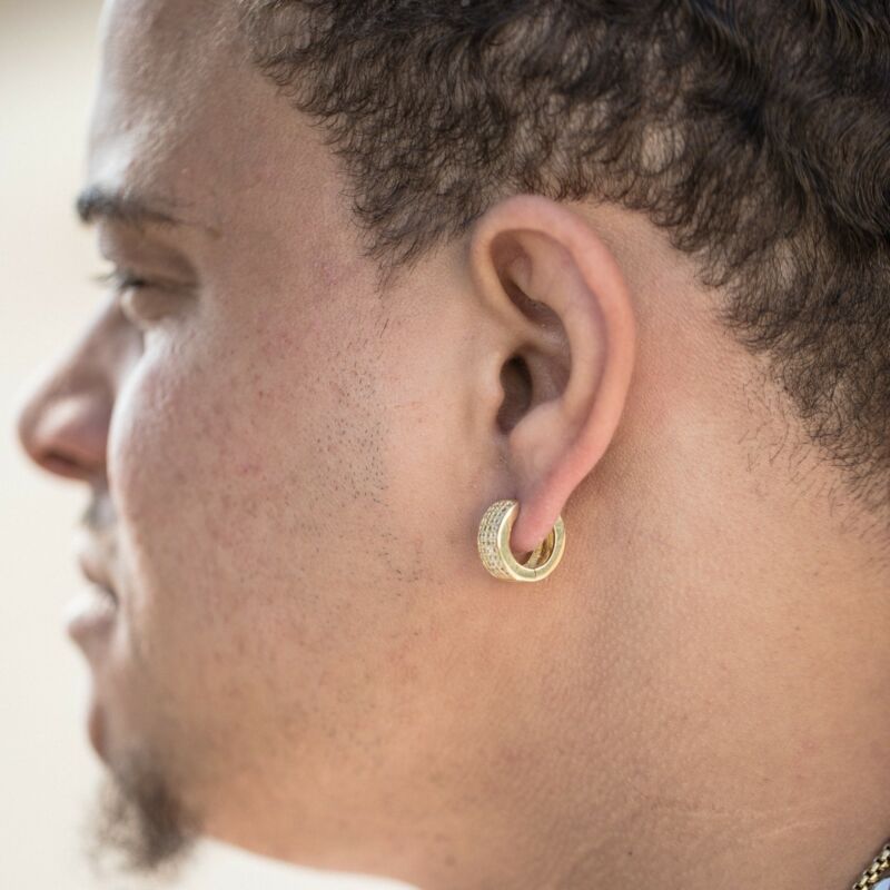 Charming Earring for Any Occasion
