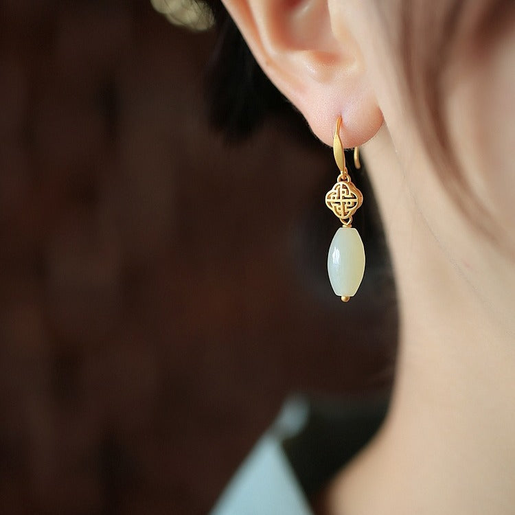 Beautiful Gold Earring with Unique Style