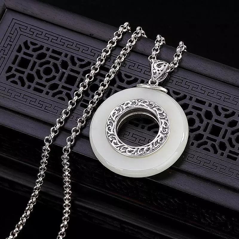 Charming Silver Pendant for Any Occasion