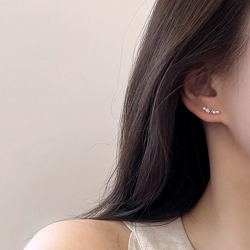 Classic Pearl Earring with Timeless Appeal