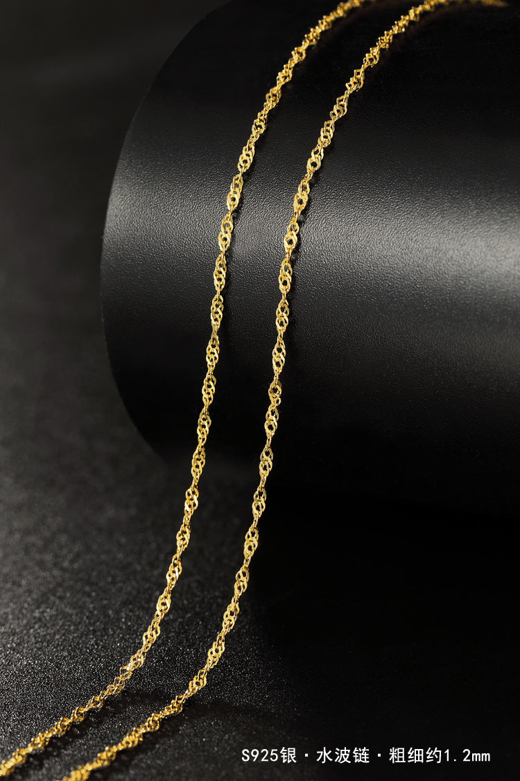 Romantic Gold Necklace for Special Moments