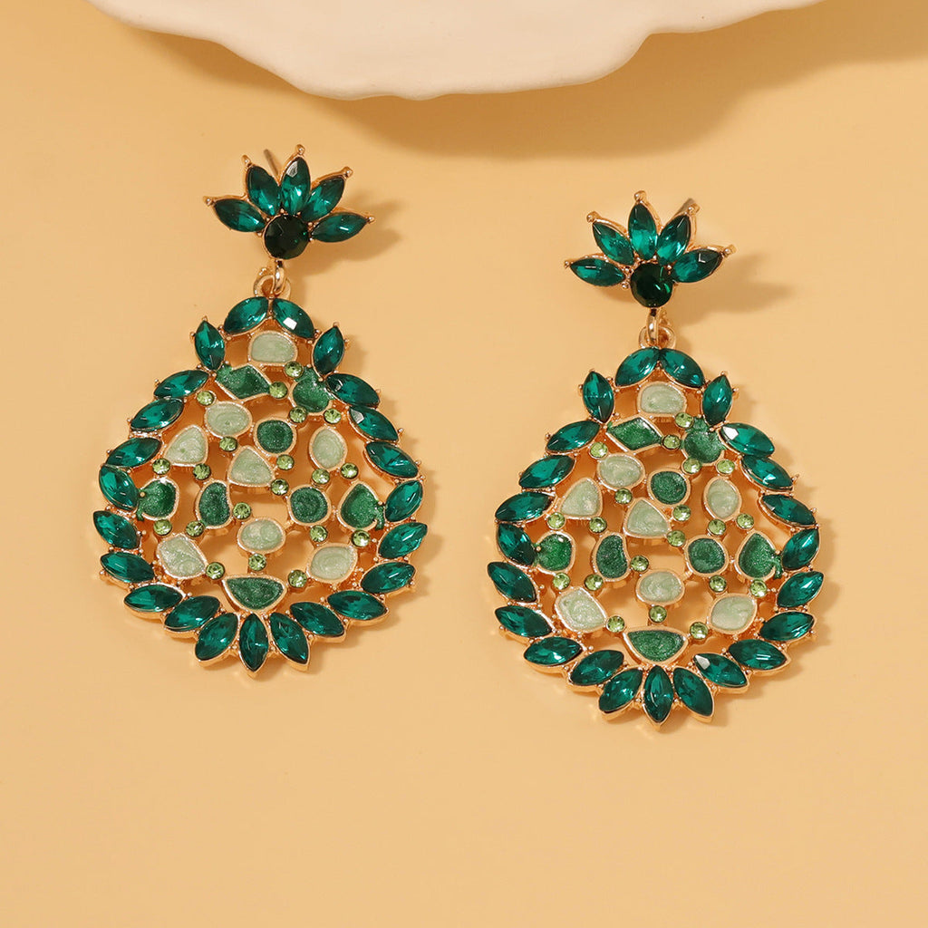 Classic Earring with Timeless Appeal
