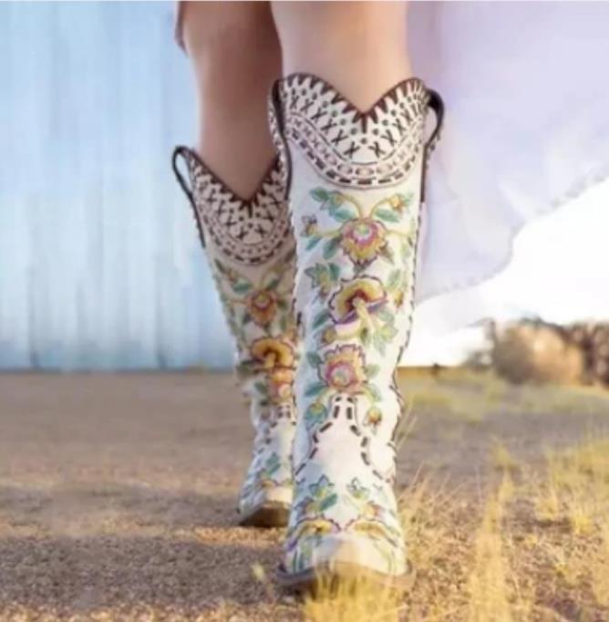 Comfortable Orthopedic Boots for Daily Wear