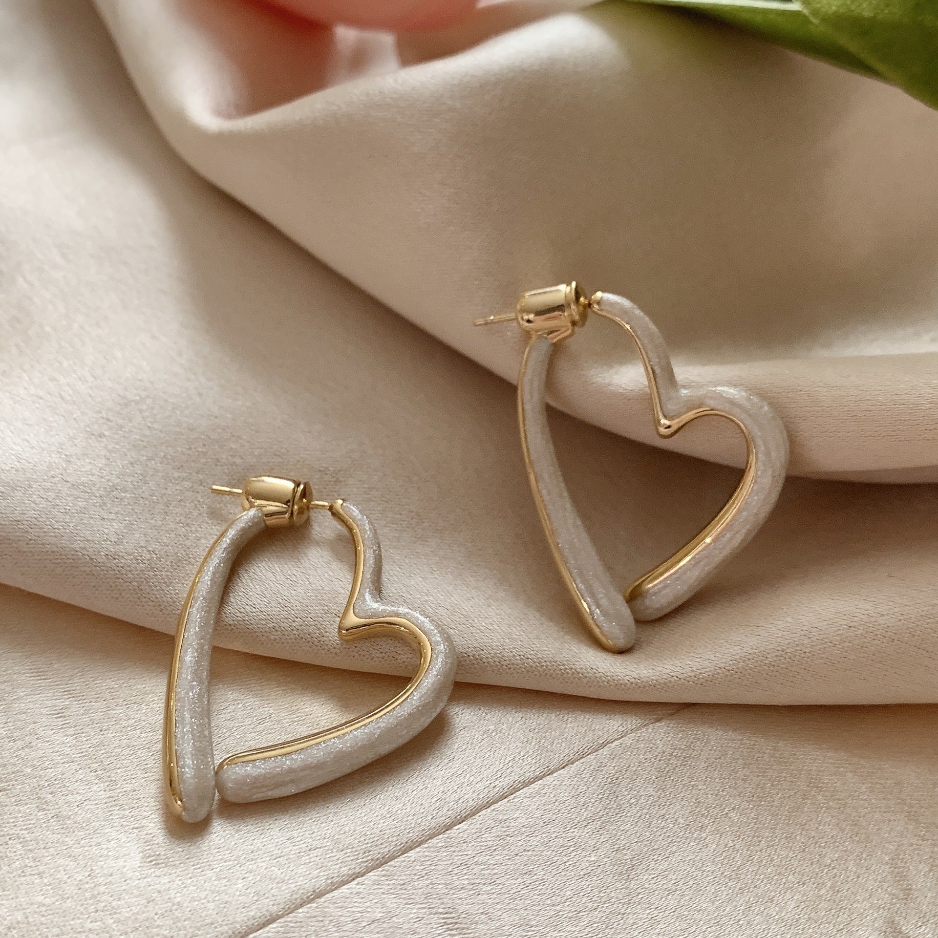 Delicate Artisan Pearl Earring