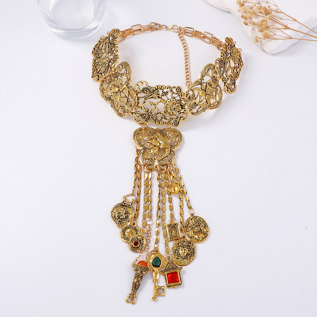 Charming Silver Necklace for Any Occasion