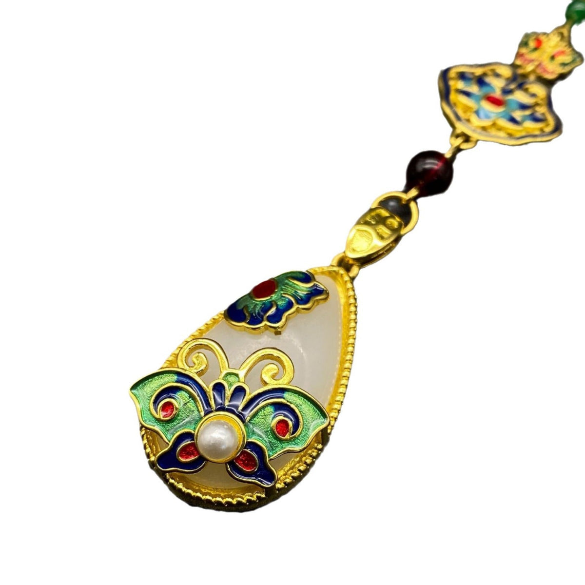 Charming Pendant for Any Occasion
