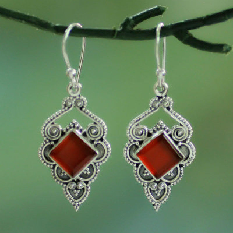 Romantic Silver Earring for Special Moments