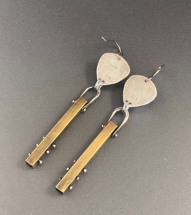 Charming Earring for Any Occasion