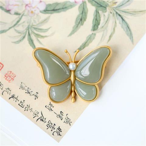 Delicate Artisan Gold Piece