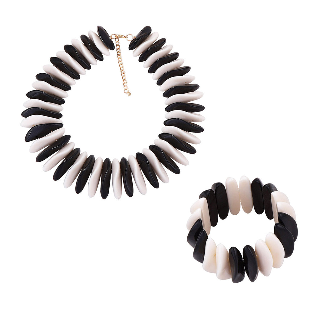 Charming Piece for Any Occasion