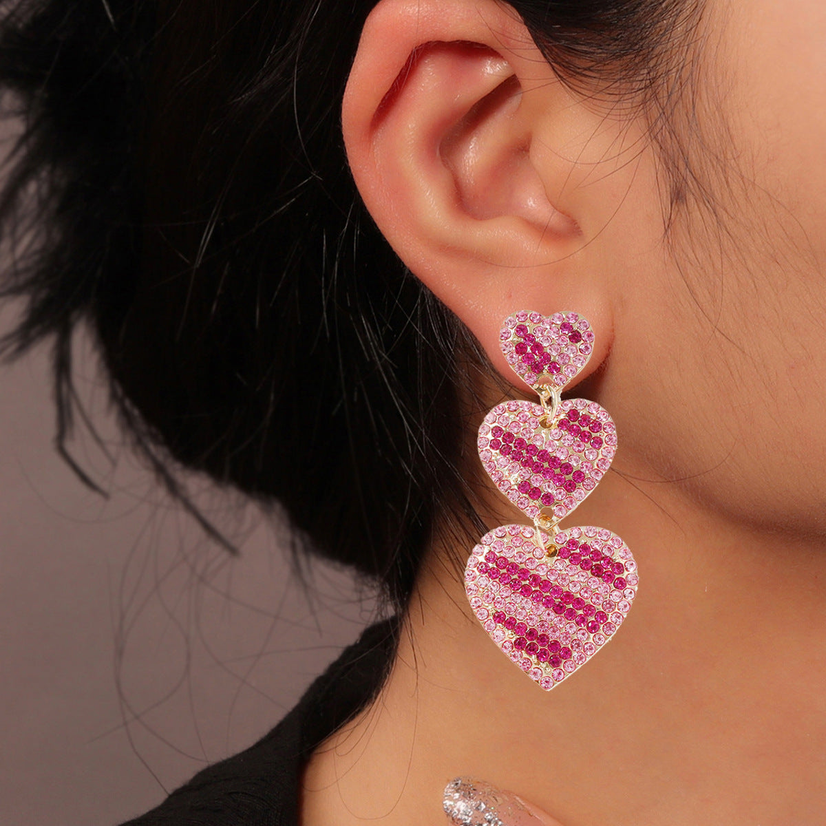 Charming Earring for Any Occasion